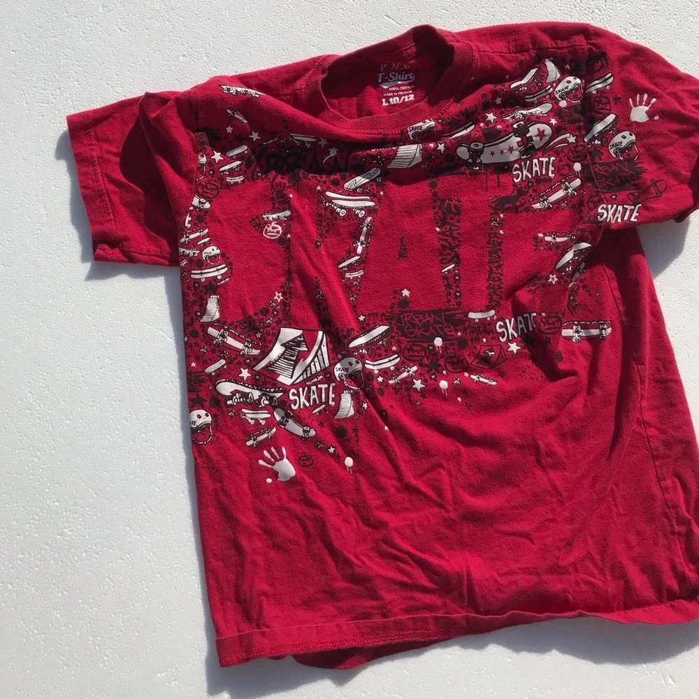 Red Skate Vintage Grahic T shirt by The Children’s Place